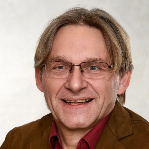 Hier sehen Sie Günter Frey