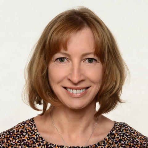 Hier sehen Sie Sütsch Anna